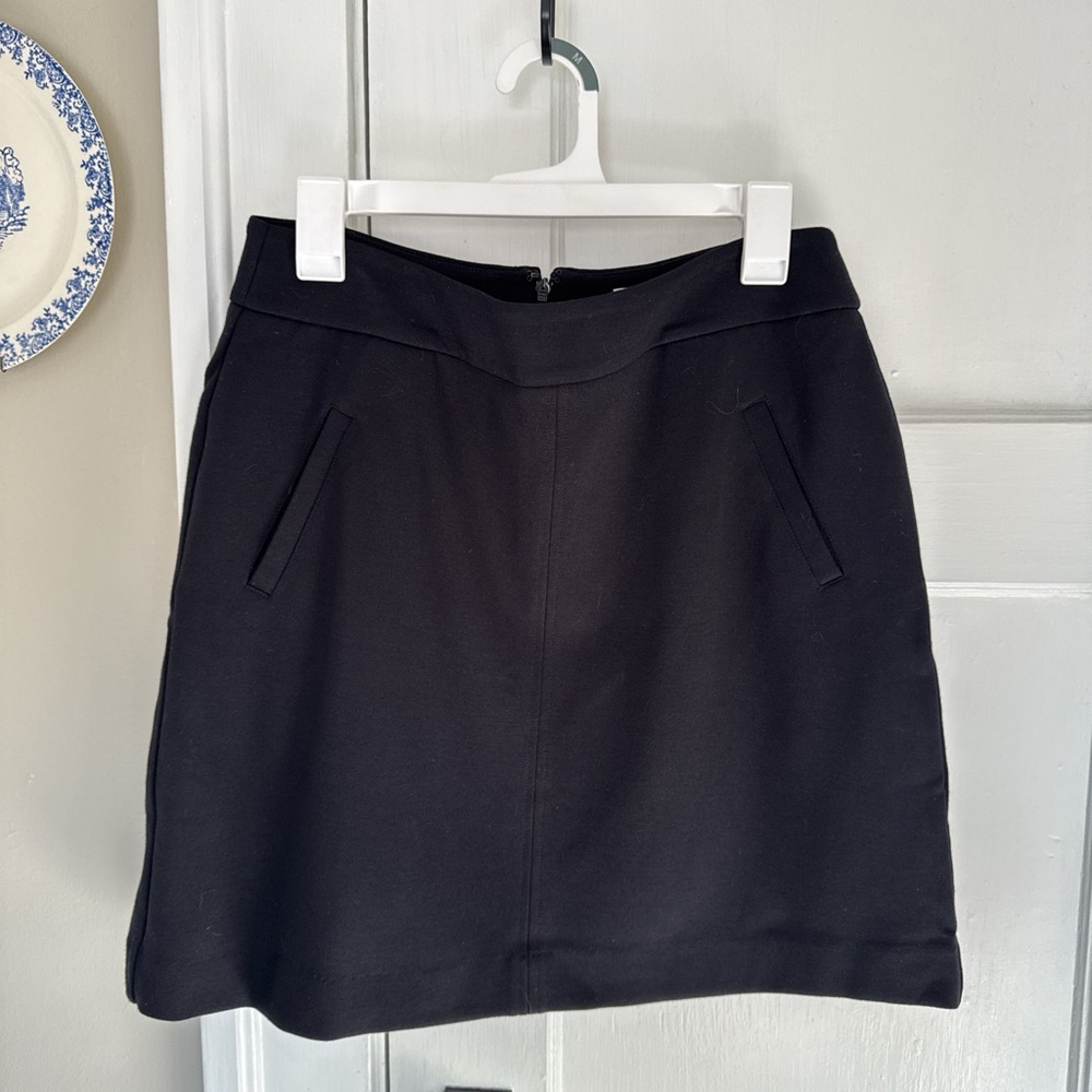 Classic Black Women's Mini Skirt